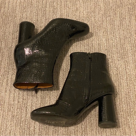 & Other Stories Croc Embossed Black Ankle Boots - Picture 2 of 6